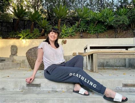 Hot Sexy Caitlin Doughty Bikini Pics