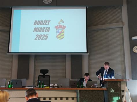 Sosnowiec uchwalił budżet na 2025 rok rekordowe dochody i polityczne