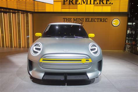 New concept previews Mini electric car coming in 2019