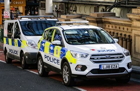 British Transport Police Ford Kuga And Vauxhall Vivarolj18 Flickr