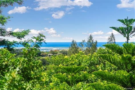 2523 Komo Mai Dr Pearl City Hi 96782 Mls 202115916 Redfin