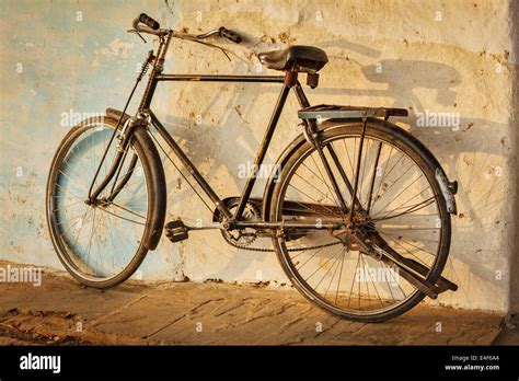 Understand And Buy Old Cycle For Sale Disponibile