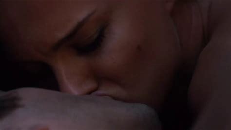 Explicit Sex And Nude Scenes Of Natalie Portman Flashing Body Parts In