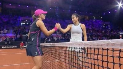 Emma Răducanu a făcut un meci mare la WTA Stuttgart contra liderei