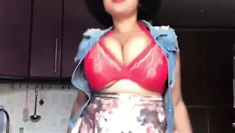 Free Ebony Tits Porn Videos XHamster