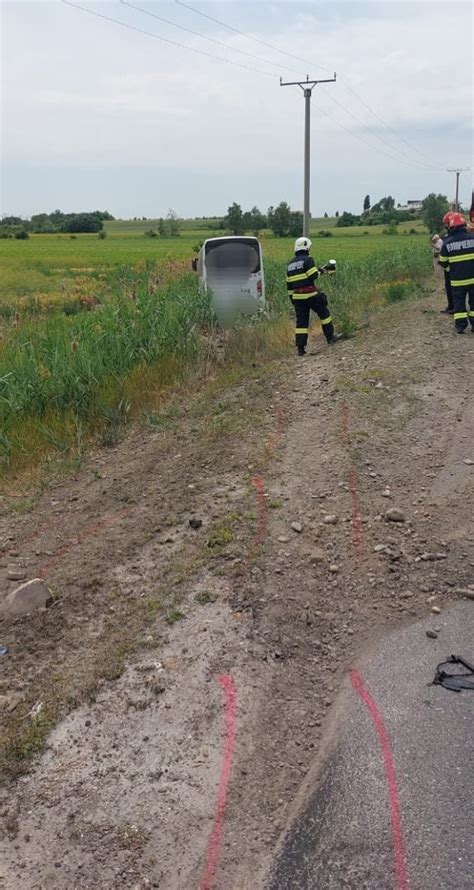 Apte R Ni I N Accidentul Dintre Un Autocar I Un Autoturism Printre