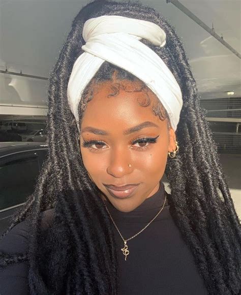 Bl6ckgirls On Instagram She’s So Gorgeous Oh My Goodness 🤍🖤 Derge Faux Locs Hairstyles