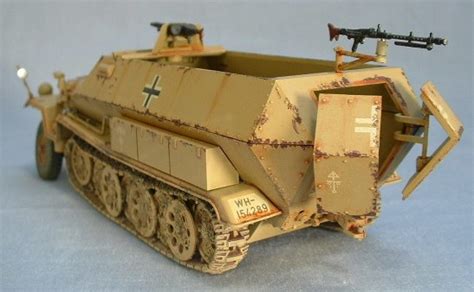 Tamiya German Hanomag Sd Kfz 251 1 1 35 Scale Model Kit 35020 Toys