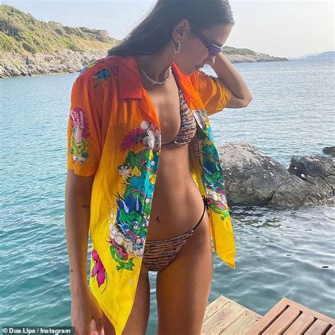 Dua Lipa Shows Off Her Sensational Figure In A Tiny Bikini Daily Mail