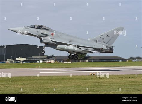 Side View Raf Eurofighter Typhoon Hi Res Stock Photography And Images