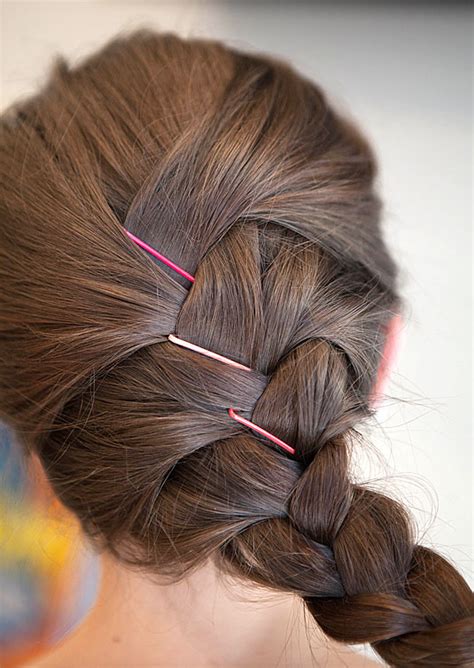 40 Amazing Bobby Pins Hairstyle Ideas To Transform Your Look