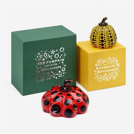 Pumpkins Set Of Two Par Yayoi Kusama Sur Artnet