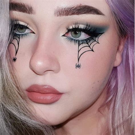 Pin By Dixie Phillips On Makeup Fun Eye Makeup Designs Halloween Eye Makeup Holloween Makeup