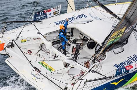 Bureau Vall E The Imoca Winner Of The Vend E Globe Puts Its