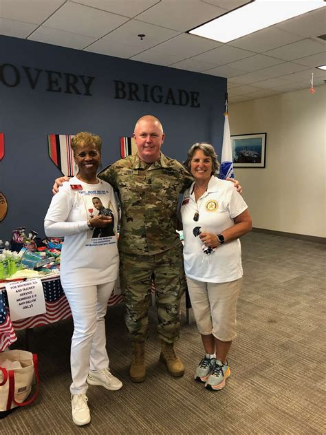 Walter Reed National Military Medical Center Lunches for our Warriors
