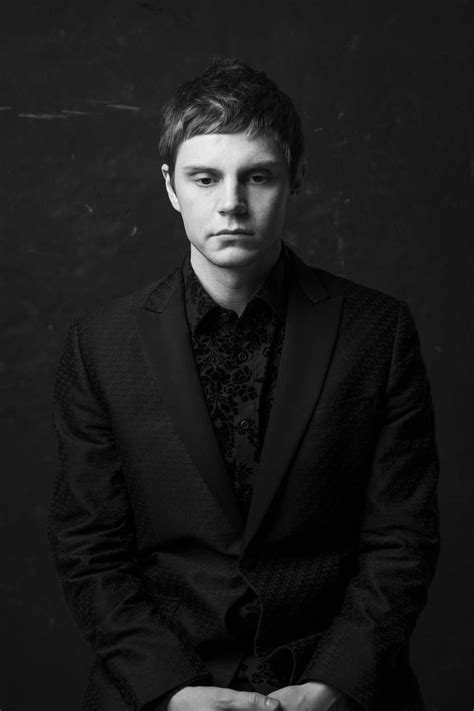 Evan Peters Rare Photos Photoshoot Aesthetic Evan Peters American