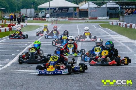 Kartistas Das Categorias Mirim E Cadete Se Destacam Na Chuva Na Quarta