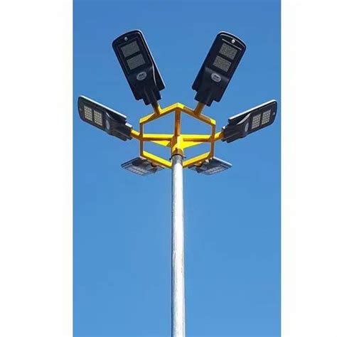 Cool White LED 6 Meter High Mast Solar Lighting Pole IP Rating 65 At