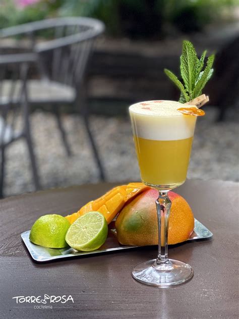 Descubre Nuestro C Ctel Mango Pisco Sour