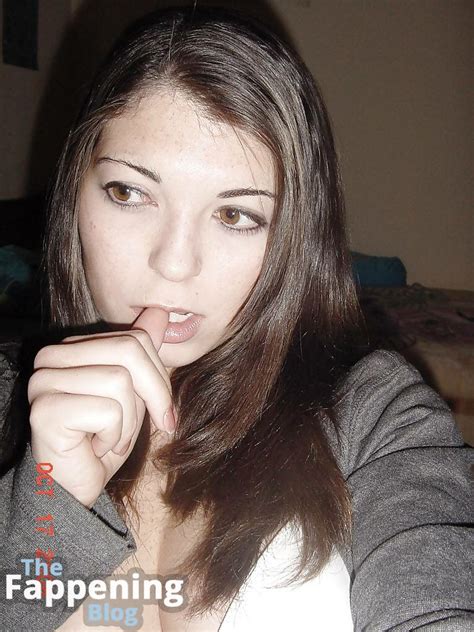 Shannon Morse Snubs Nude Leaks Photo 23 TheFappening