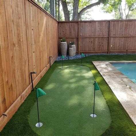 30 Small Backyard Putting Green Ideas That Make You Envious