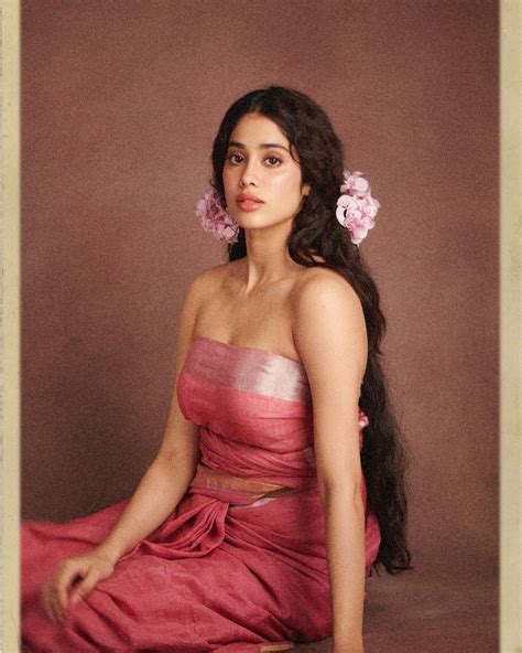 Pin By Nani On All Indian Hot And Cute Actress Indian Photoshoot Retro Saree Actresses