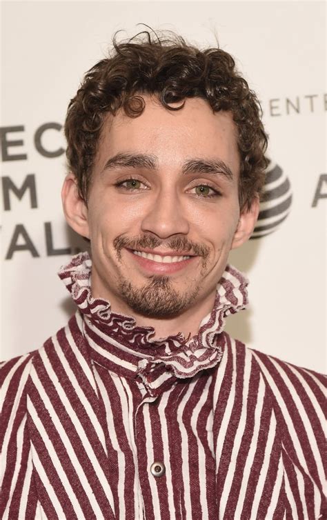 Robert Sheehan As Klaus Who Is In The Umbrella Academys Season 2