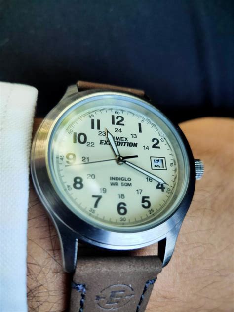 Timex Expedition Metal Field 37mm, Men's Fashion, Watches & Accessories, Watches on Carousell