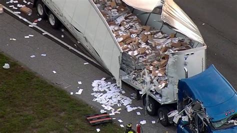 Postal-truck accident in Florida leaves junk mail all over roadway ...