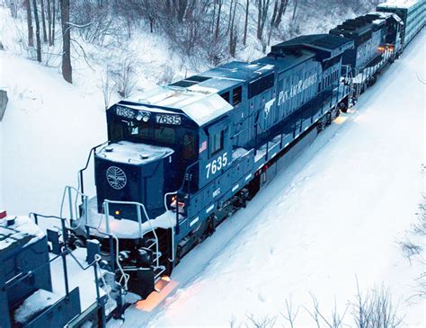 Pan Am Paints Second Ge Locomotive Trains Magazine