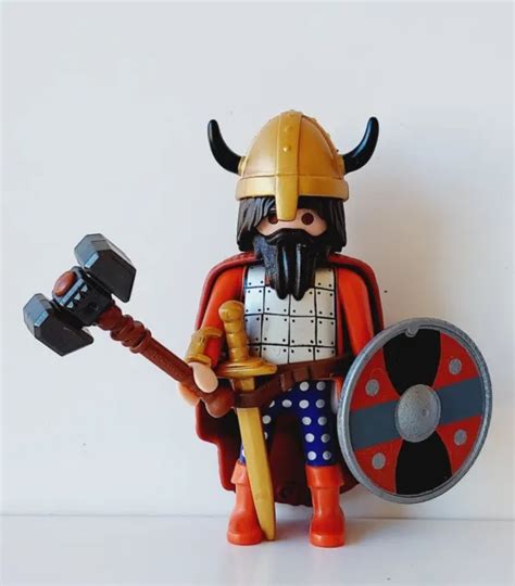 PLAYMOBIL GUERRIER VIKING GAULOIS BARBARE CELTE Marteau Bouclier Barbe