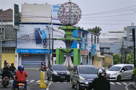 Pesona Budaya Dalam Batu Mengintip Keindahan Tugu Ikonik Di