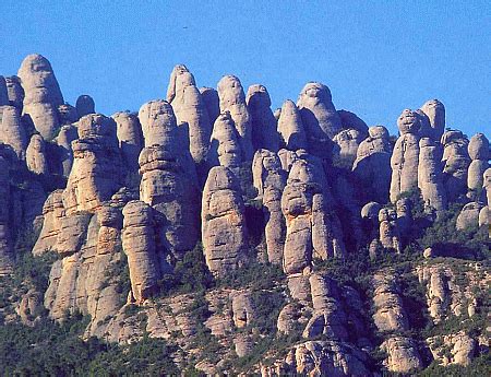 Coves del Collbató, Montserrat | Geology Fieldwork in Barcelona