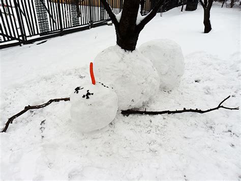 These 30 Crazy Snowman Ideas Would Make Calvin And Hobbes Proud ~ tofsday