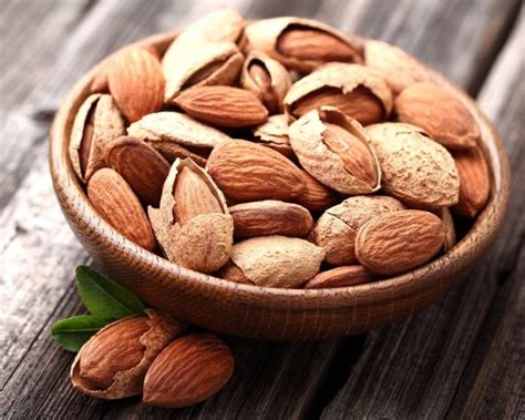 8 Surprising Health Benefits Of Soaked Almonds Funzug