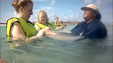 Stingray Encounter At Nassau Bahamas Youtube