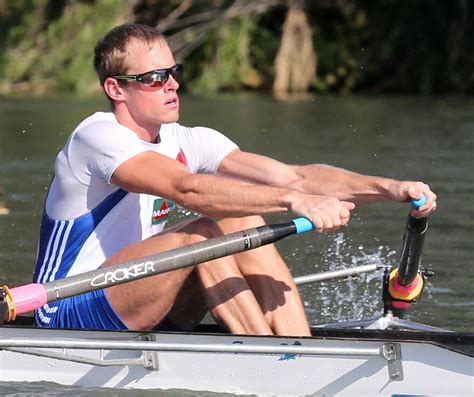 AVIRON CHAMPIONNATS DE FRANCE Bateaux Longs Azou Goisset En Route