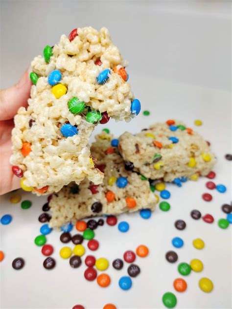 M&M Rice Krispie Treats | How To Make Rice Crispy Treats