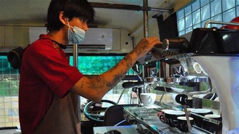 Shaf Coffee Bogor Tawarkan Sensasi Menikmati Hangatnya Kopi Di Dalam Bus