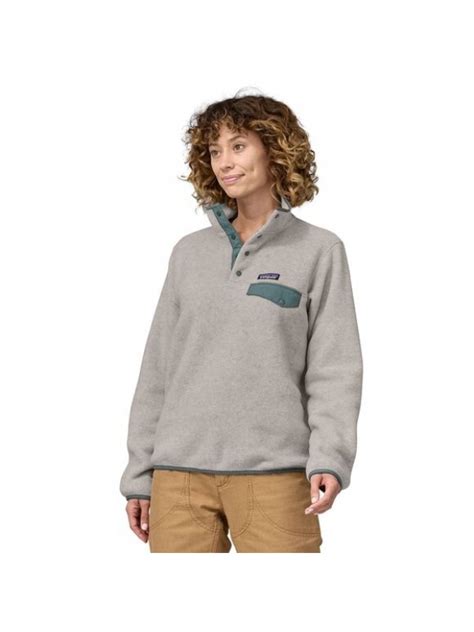 Patagonia Women S Lightweight Synchilla Snap T Fleece Pullover