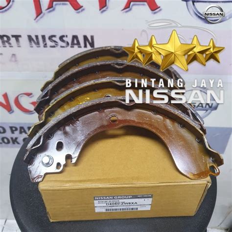 Kampas Rem Belakang Brake Shoe Grand Livina Juke Original Nissan