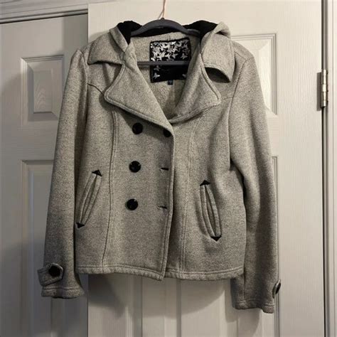 Pea coat | Peacoat, Coat, Clothes design