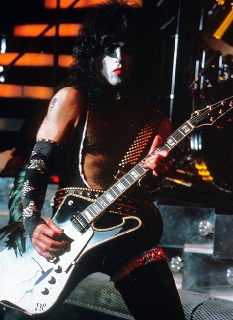 Paul Stanley 1977 - KISS Photo (37972634) - Fanpop