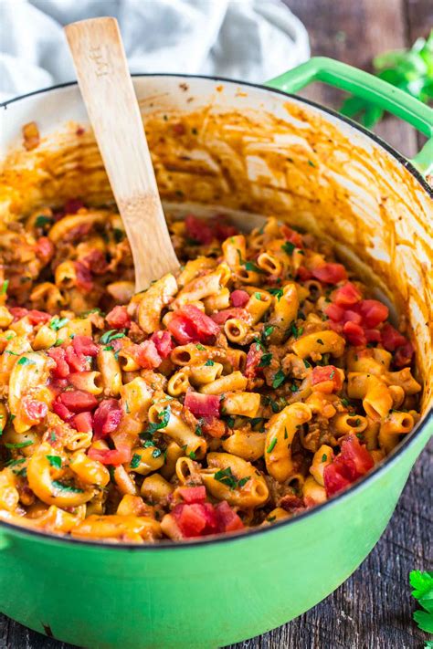 One Pot Cheeseburger Macaroni Olivia S Cuisine