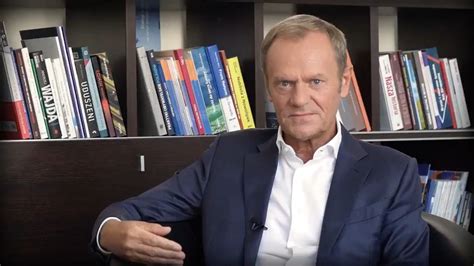 Tusk przepisał majątek na żonę Podał powód i wbił szpilę dziennikarzom