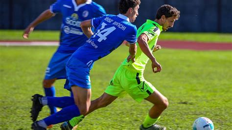 Calcio Eccellenza Pavia Fbc Saronno In Diretta Il Saronno