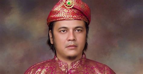 Biografi Sultan Mahmud Badaruddin 2 Goresan