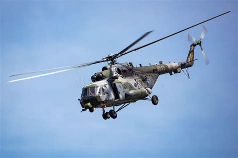 Fuerza A Rea Checa Mil Mi Cadera Helic Ptero De Transporte Militar