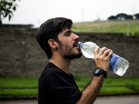 What Happens When You Drink Water Standing Up Fabalabse