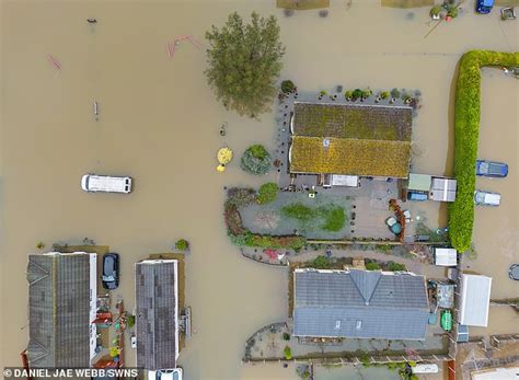 Britain braces for more flood chaos: Met Office map shows where heavy ...